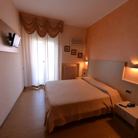 Diamante Hotel 3*